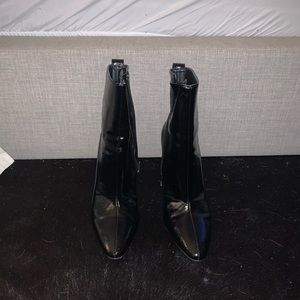 Patent leather Zara bootie heels